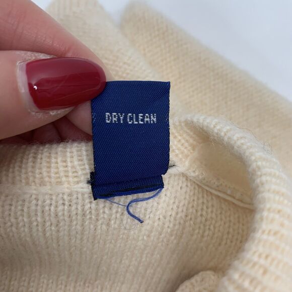 Karen Scott Petite Sz PM Cardigan Sweater Wool Embroidered Sequin Beads Full Zip - Picture 5 of 6